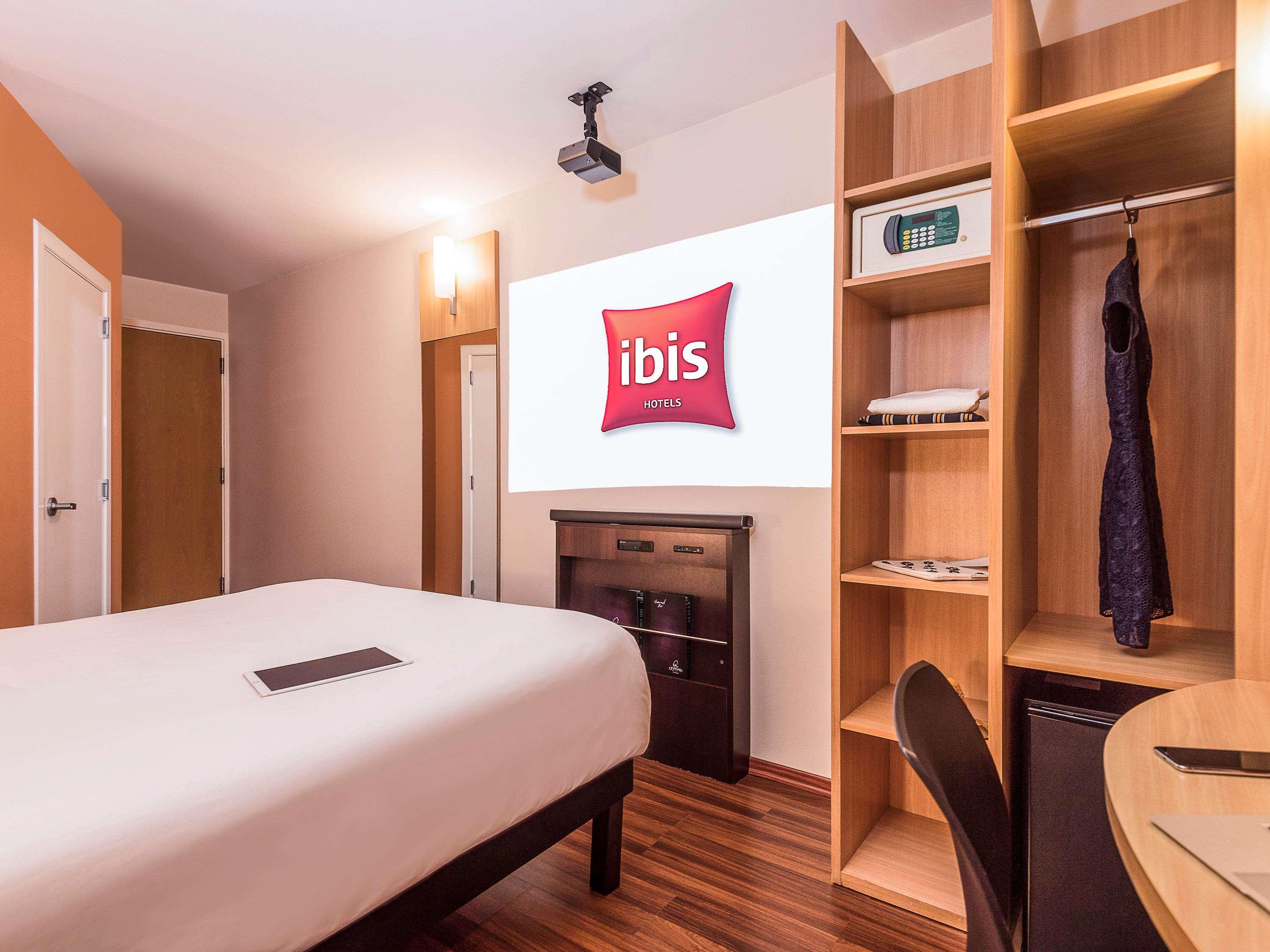 Ibis Santiago Las Condes Eksteriør billede