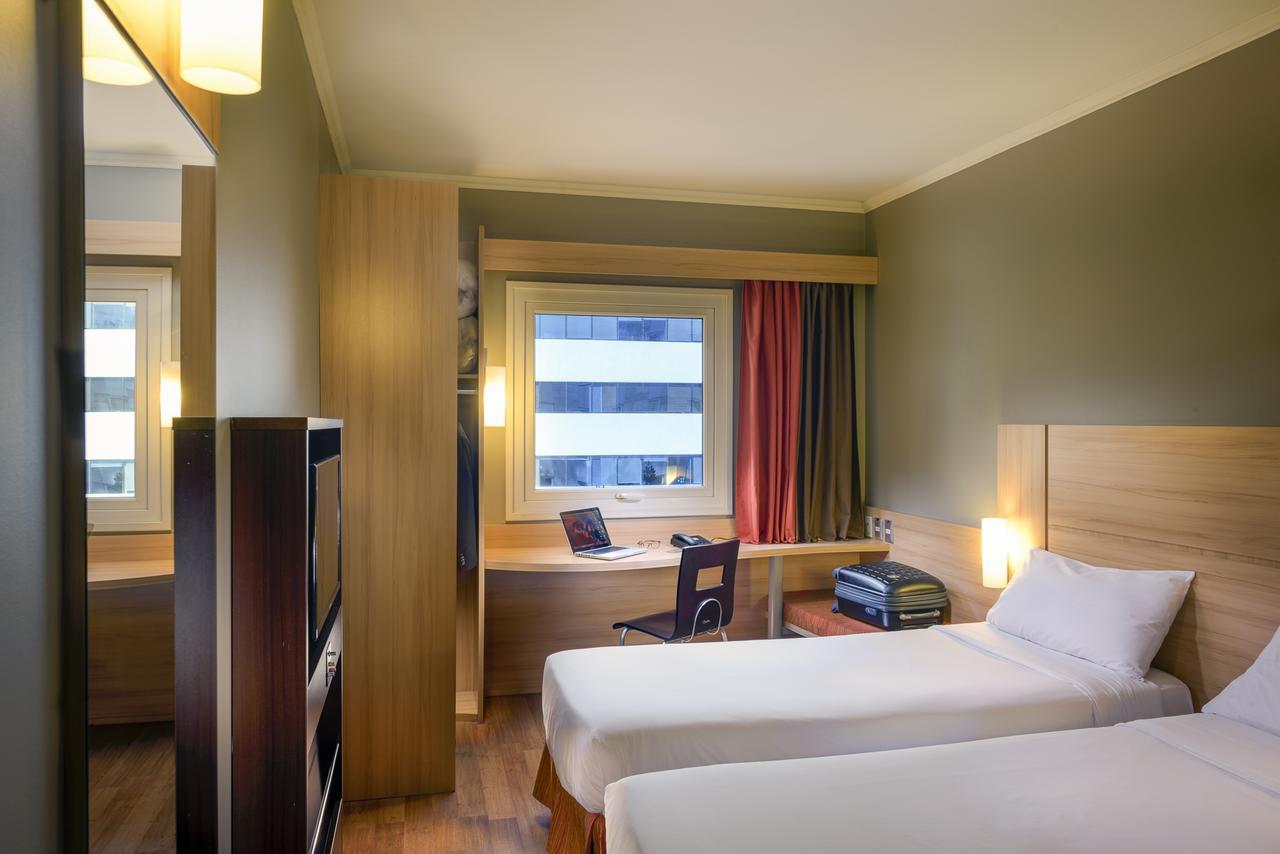 Ibis Santiago Las Condes Eksteriør billede