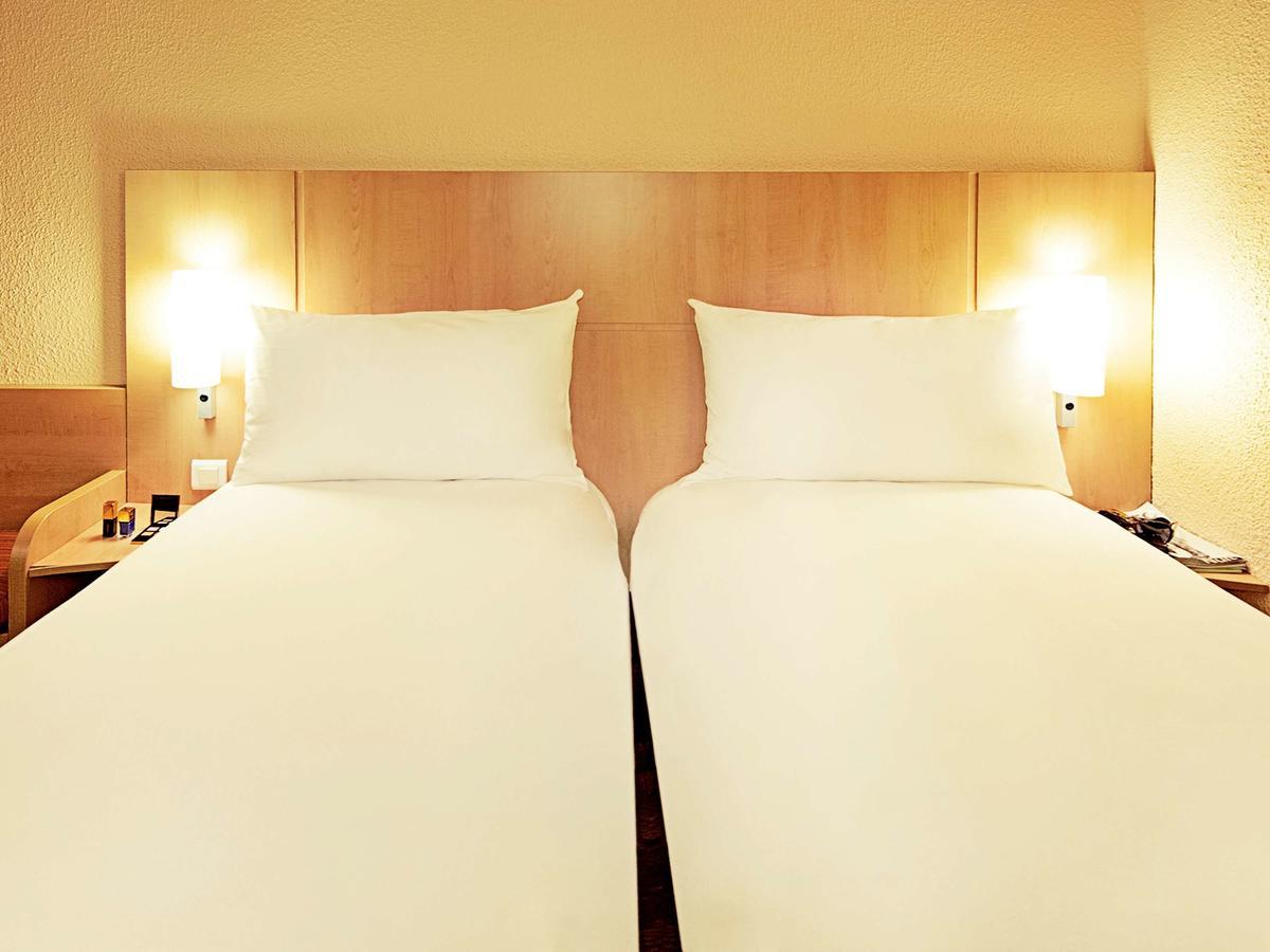 Ibis Santiago Las Condes Eksteriør billede